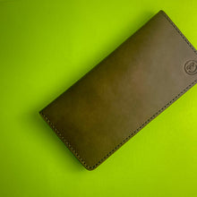 Load image into Gallery viewer, #604 The Garth: Olive Buttero Leather, #0 Olive Stitching