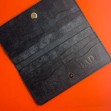 Load image into Gallery viewer, #603 The Garth: Black Pueblo Leather, #0 Black Stitching