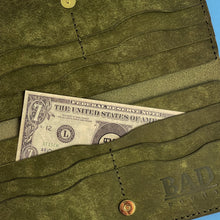 Load image into Gallery viewer, #600 The Garth: Olive Pueblo Leather, #0 Olive Stitching