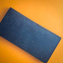 Load image into Gallery viewer, #602 The Garth: Navy Pueblo Leather, #0 Navy Stitching
