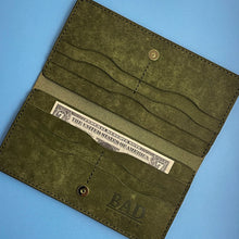 Load image into Gallery viewer, #600 The Garth: Olive Pueblo Leather, #0 Olive Stitching
